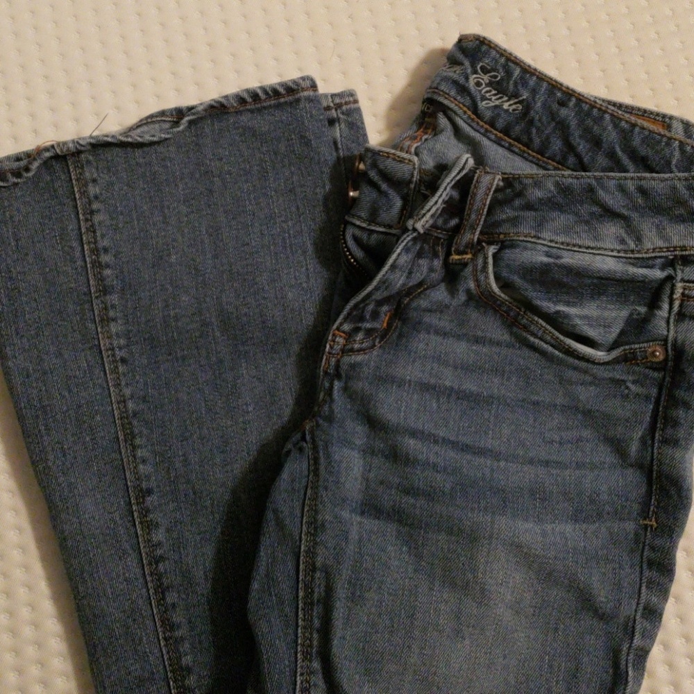 American Eagle flares